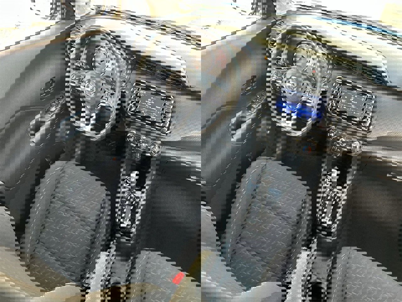 Used 2021 Nissan Kicks S image 11