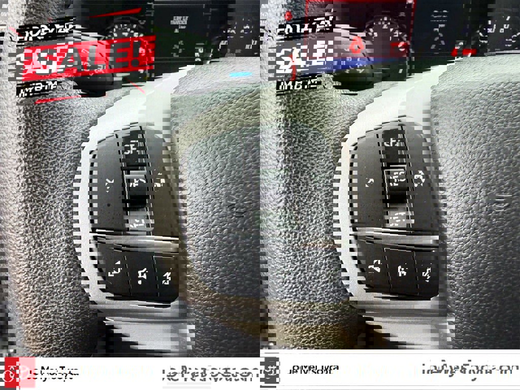 Used 2023 Ford Explorer XLT w/ Equipment Group 202A image 12