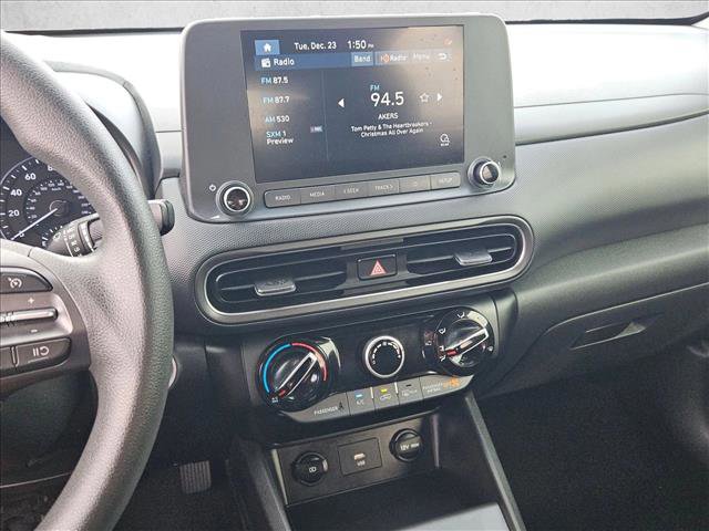 Used 2022 Hyundai Kona SEL image 13