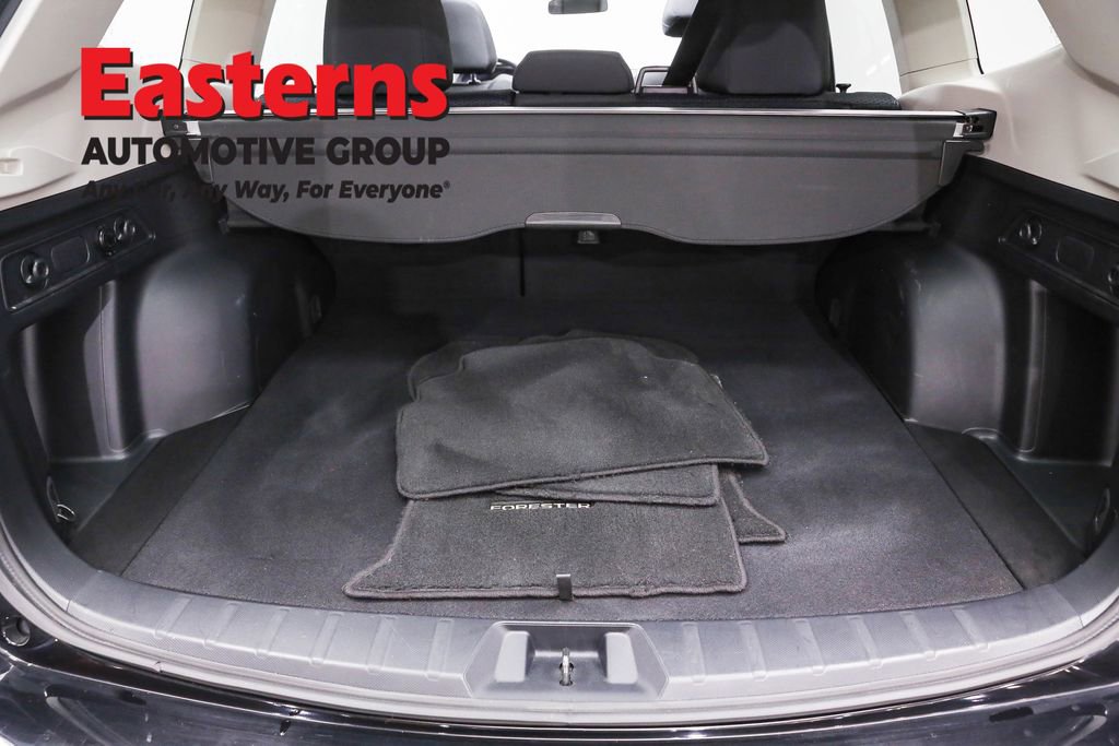 Used 2023 Subaru Forester Premium image 9