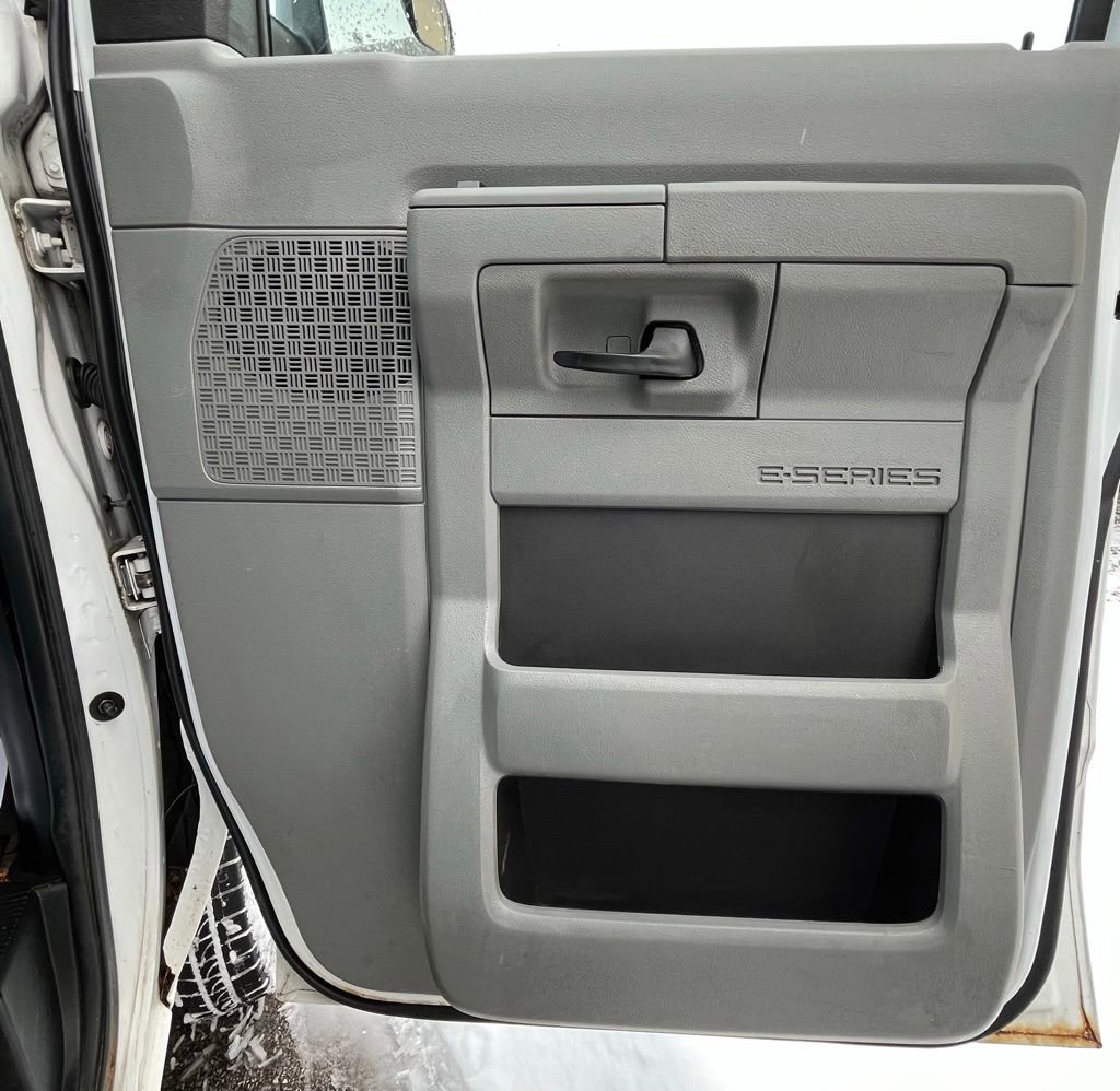 Used 2012 Ford E-150 and Econoline 150 w/ PWR Group image 16