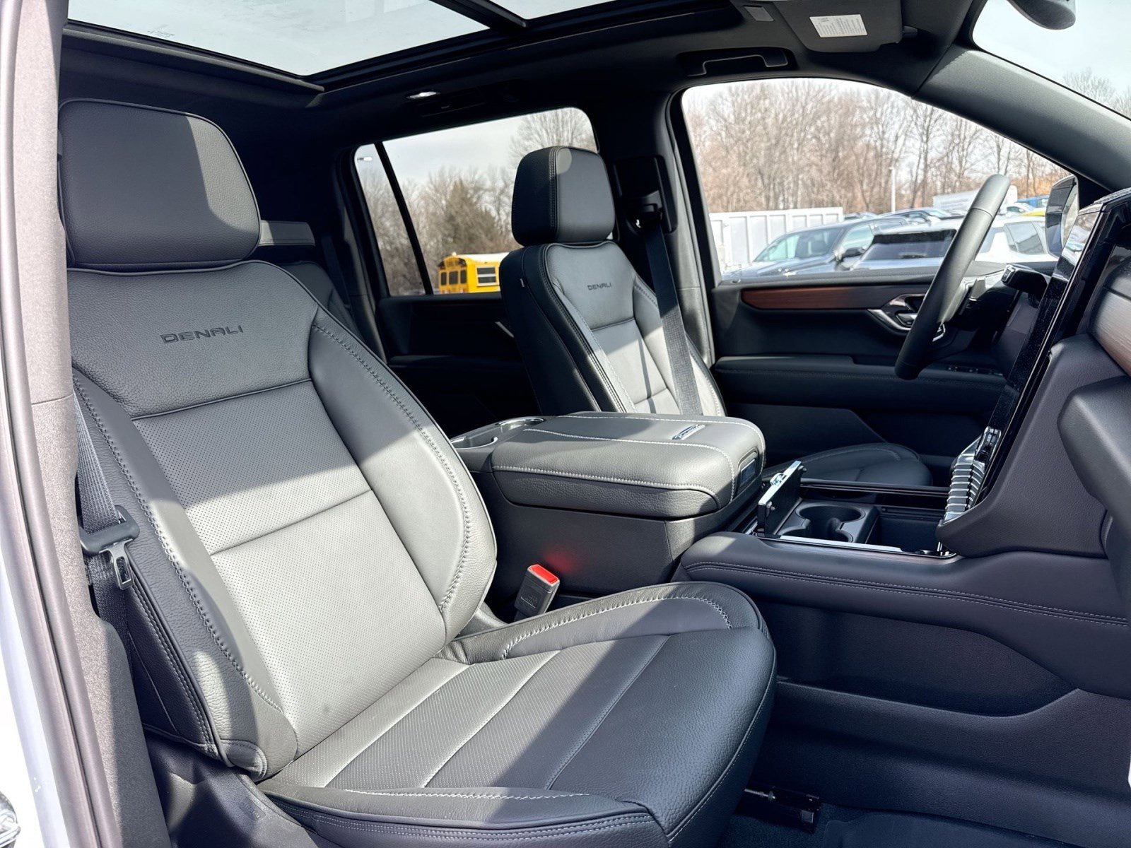 New 2026 GMC Yukon XL Denali w/ Sun & Power Step Package image 22