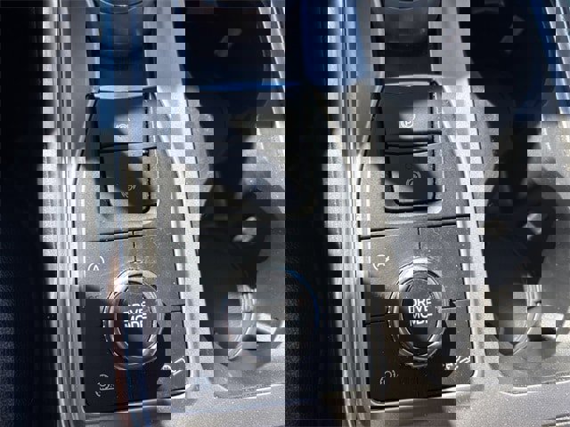 Used 2021 Ford Explorer XLT w/ Equipment Group 202A image 22