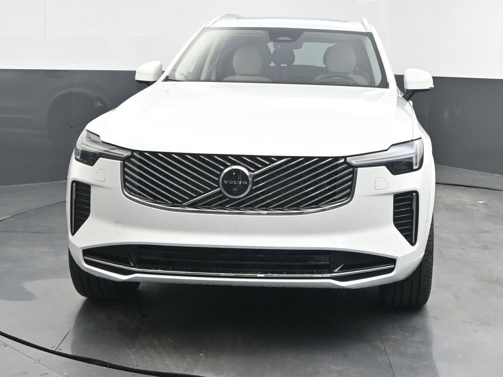 New 2026 Volvo XC90 B6 Ultra image 2