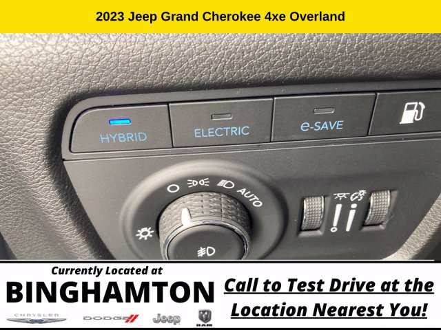New 2023 Jeep Grand Cherokee Overland AWD/4WD image 15
