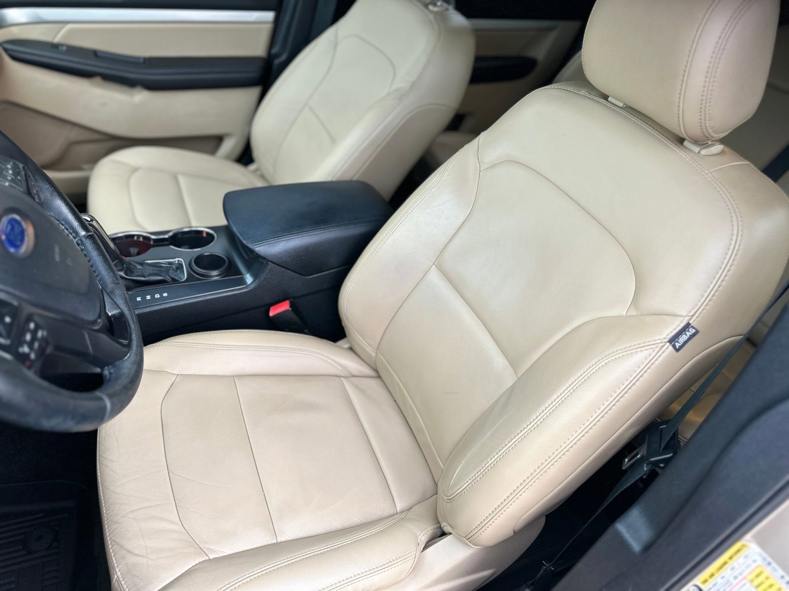 Used 2017 Ford Explorer XLT w/ Equipment Group 202A image 18