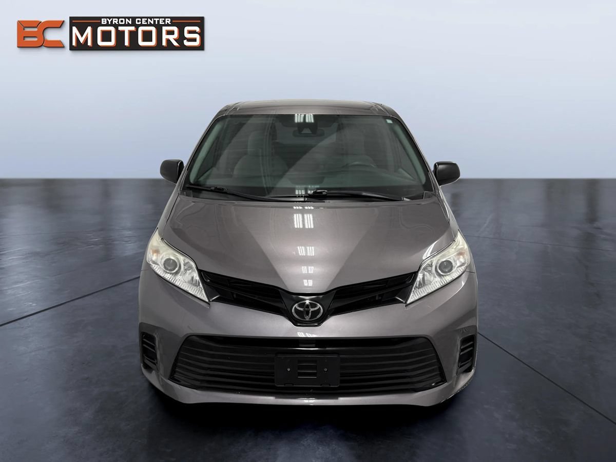 Used 2019 Toyota Sienna L FWD image 8