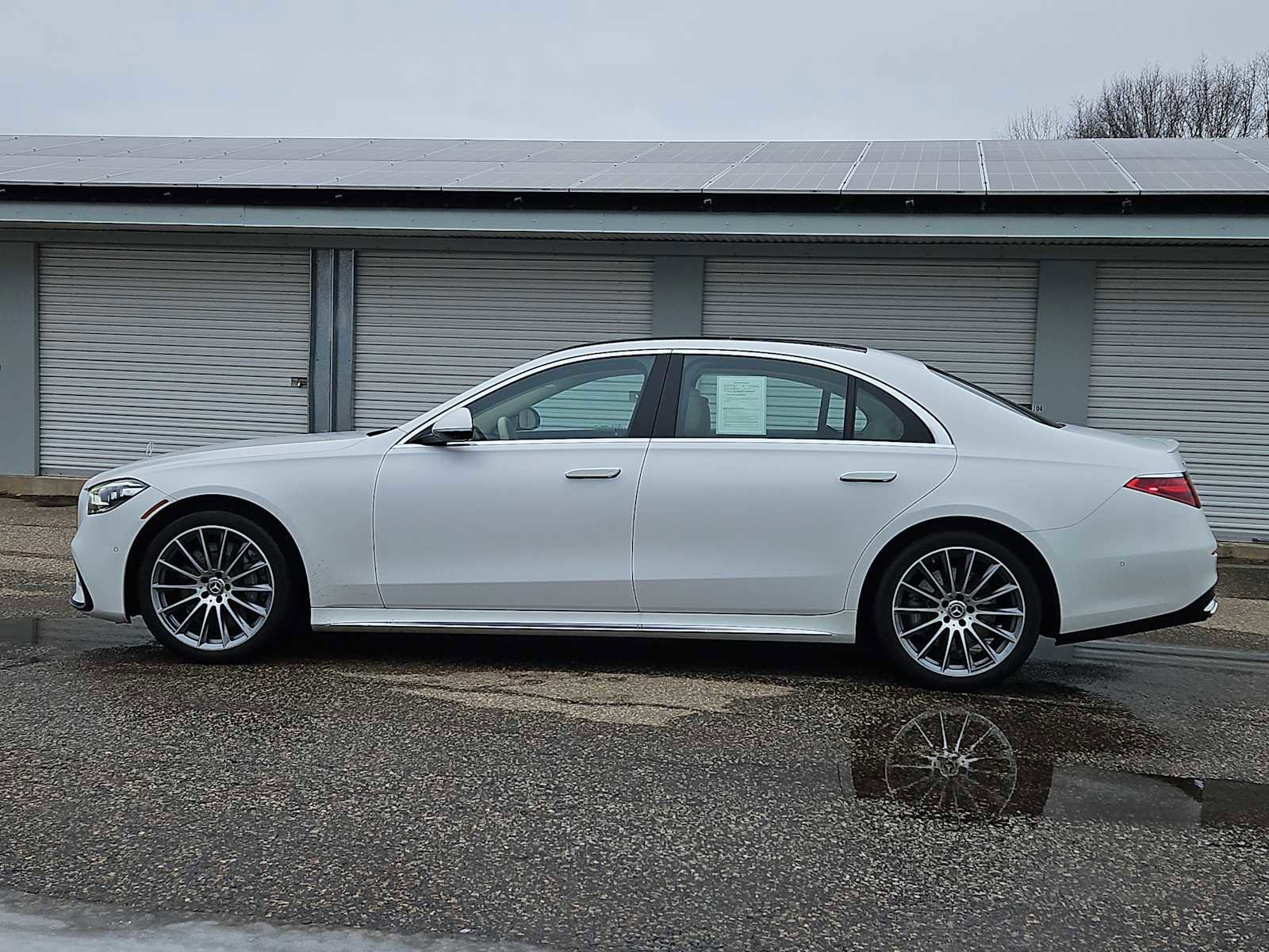 Used 2024 Mercedes-Benz S 580 4MATIC Sedan image 3