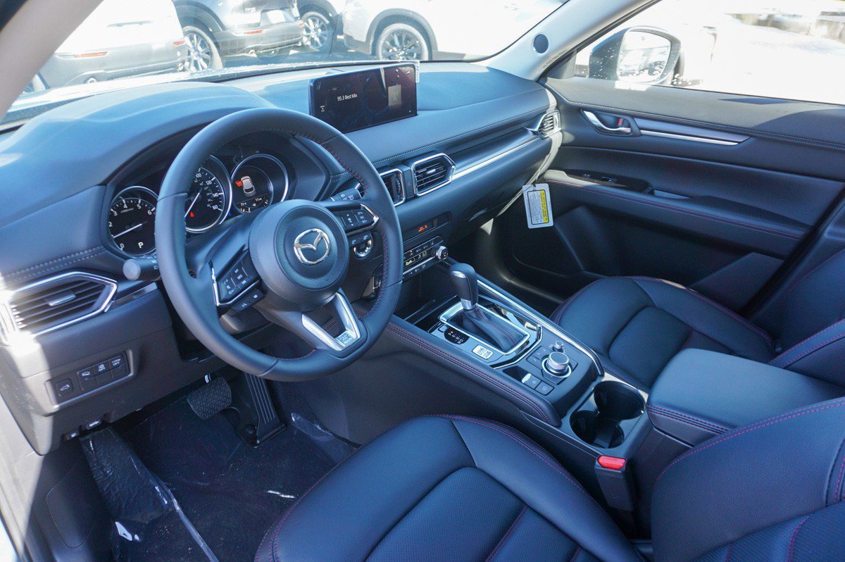 New 2025 MAZDA CX-5 Carbon Edition image 9