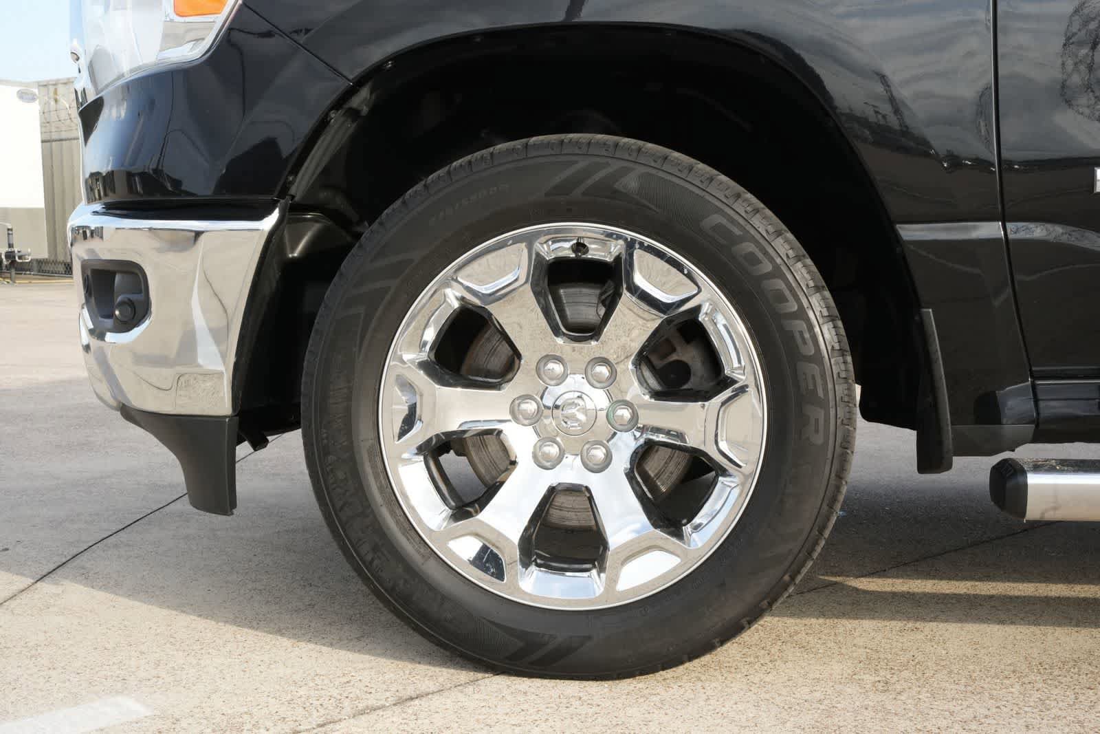 Used 2019 RAM 1500 Big Horn AWD/4WD image 25