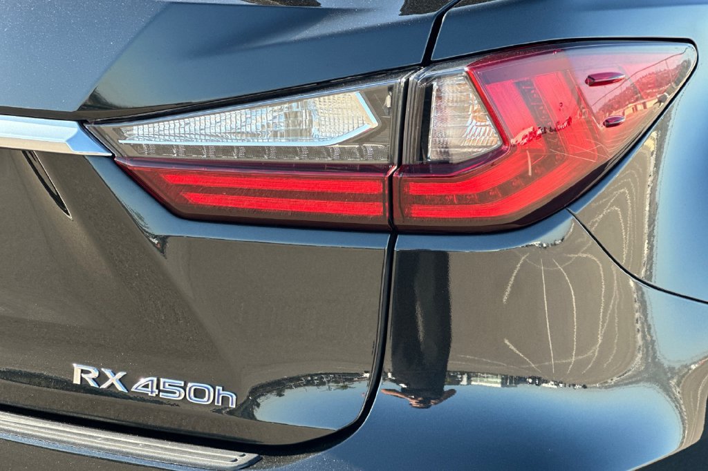 Certified 2022 Lexus RX 450h AWD w/ Premium Package image 26