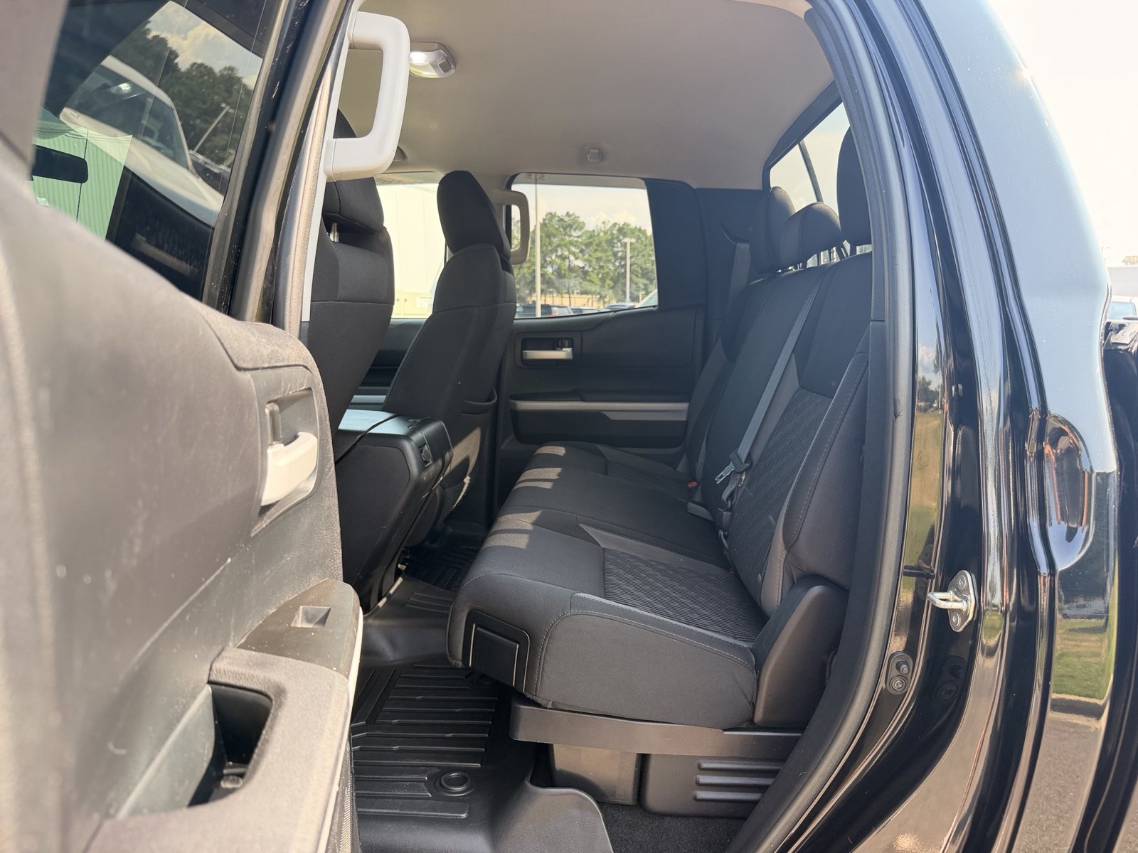 Used 2017 Toyota Tundra SR5 AWD/4WD image 28