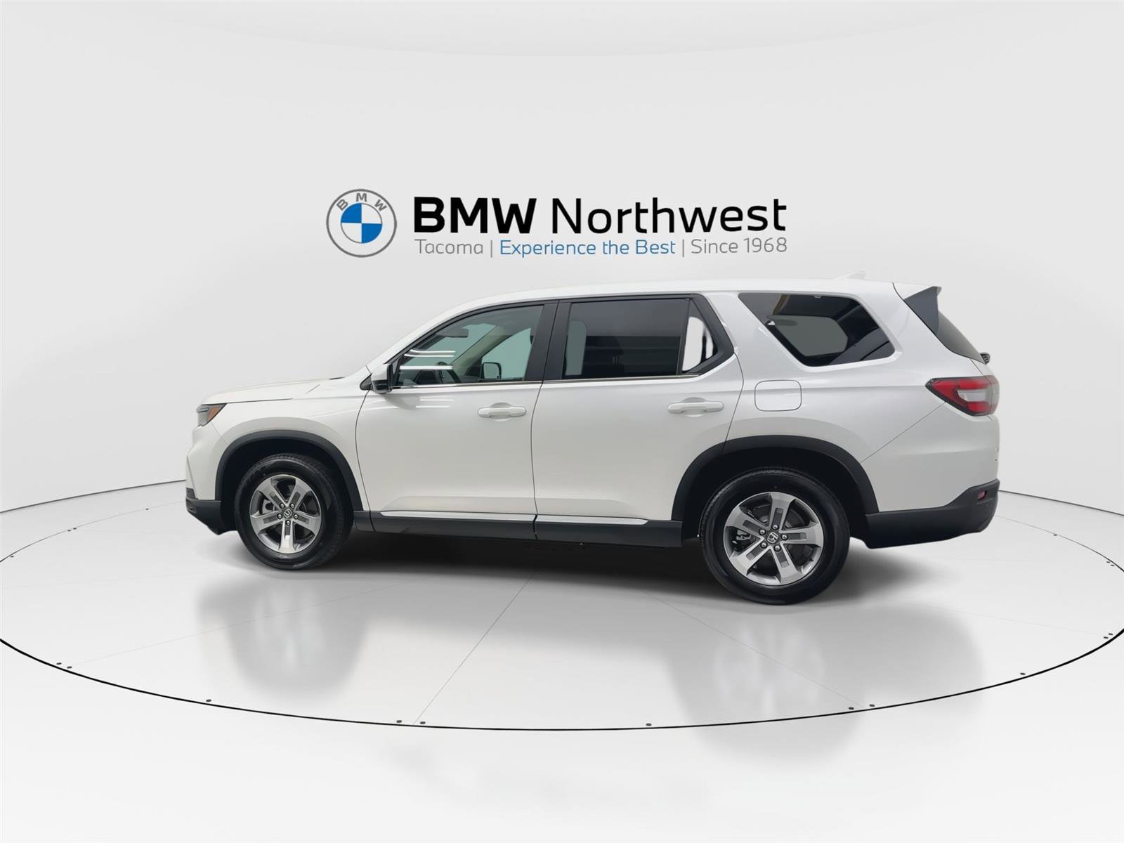 Used 2024 Honda Pilot EX-L image 11