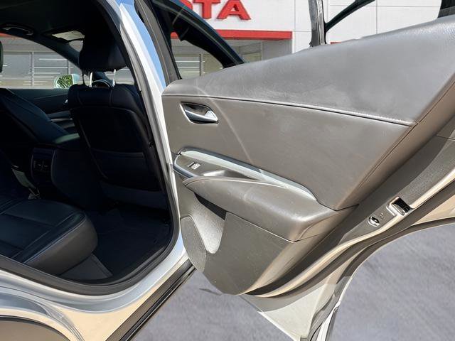 Used 2020 Cadillac XT4 Premium Luxury image 36