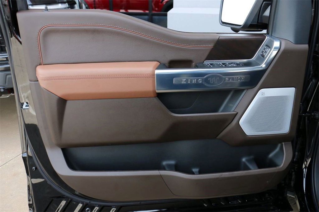 New 2025 Ford F150 King Ranch w/ FX4 Off-Road Package image 17