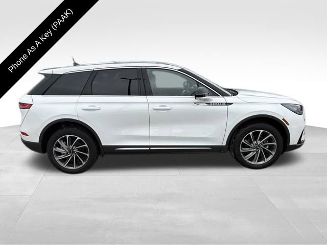 Certified 2024 Lincoln Corsair AWD w/ Equipment Group 101A image 8