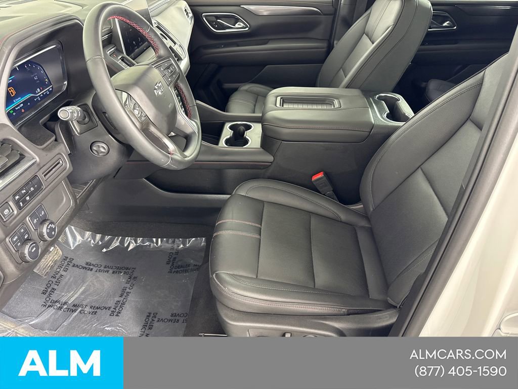 Used 2024 Chevrolet Suburban RST w/ Luxury Package AWD/4WD image 12