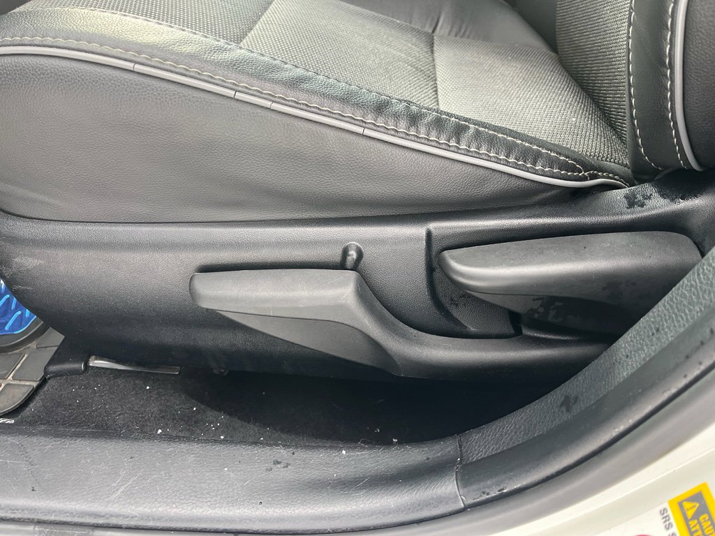 Used 2015 Toyota Corolla S image 13