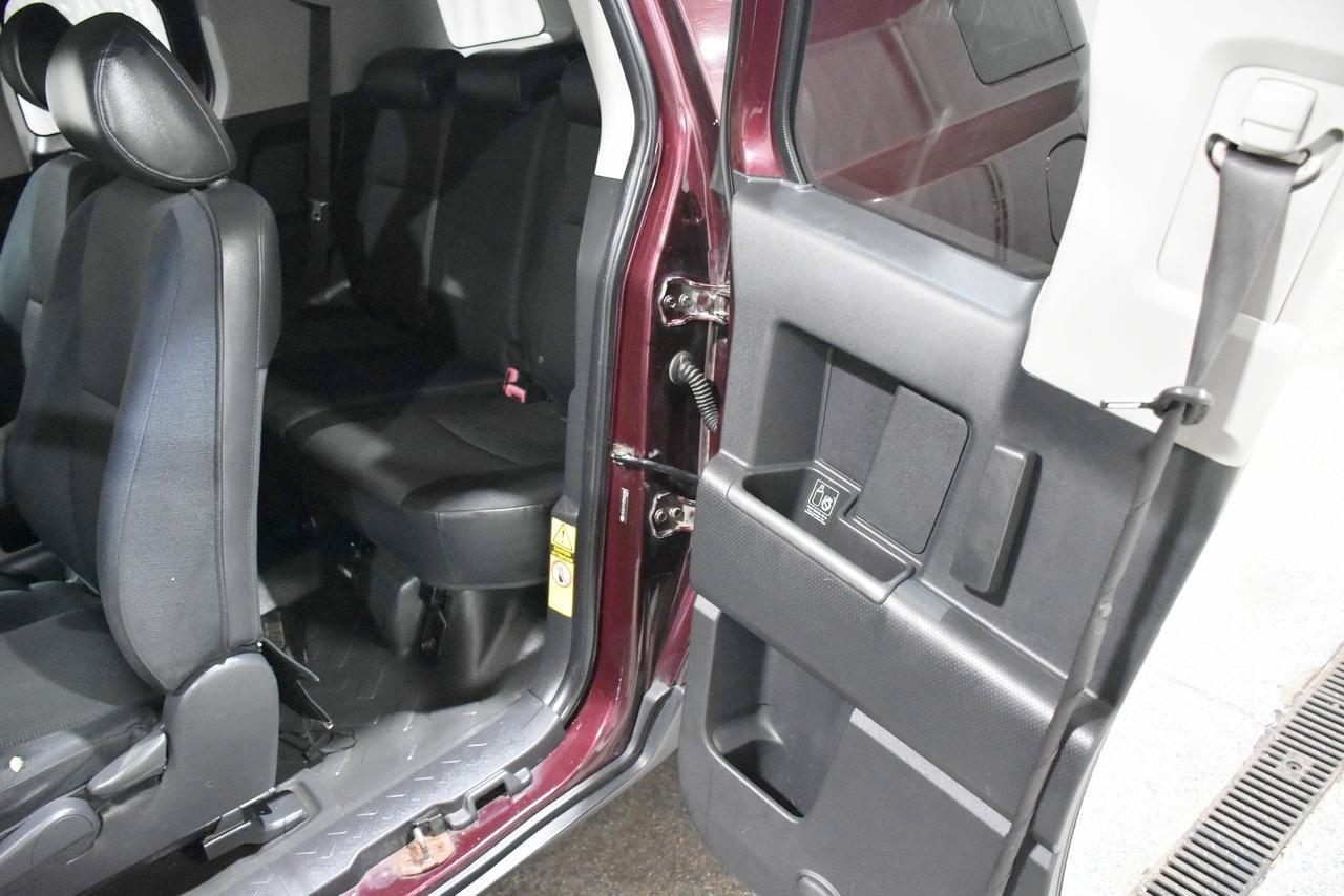 Used 2007 Toyota FJ Cruiser 2WD image 39