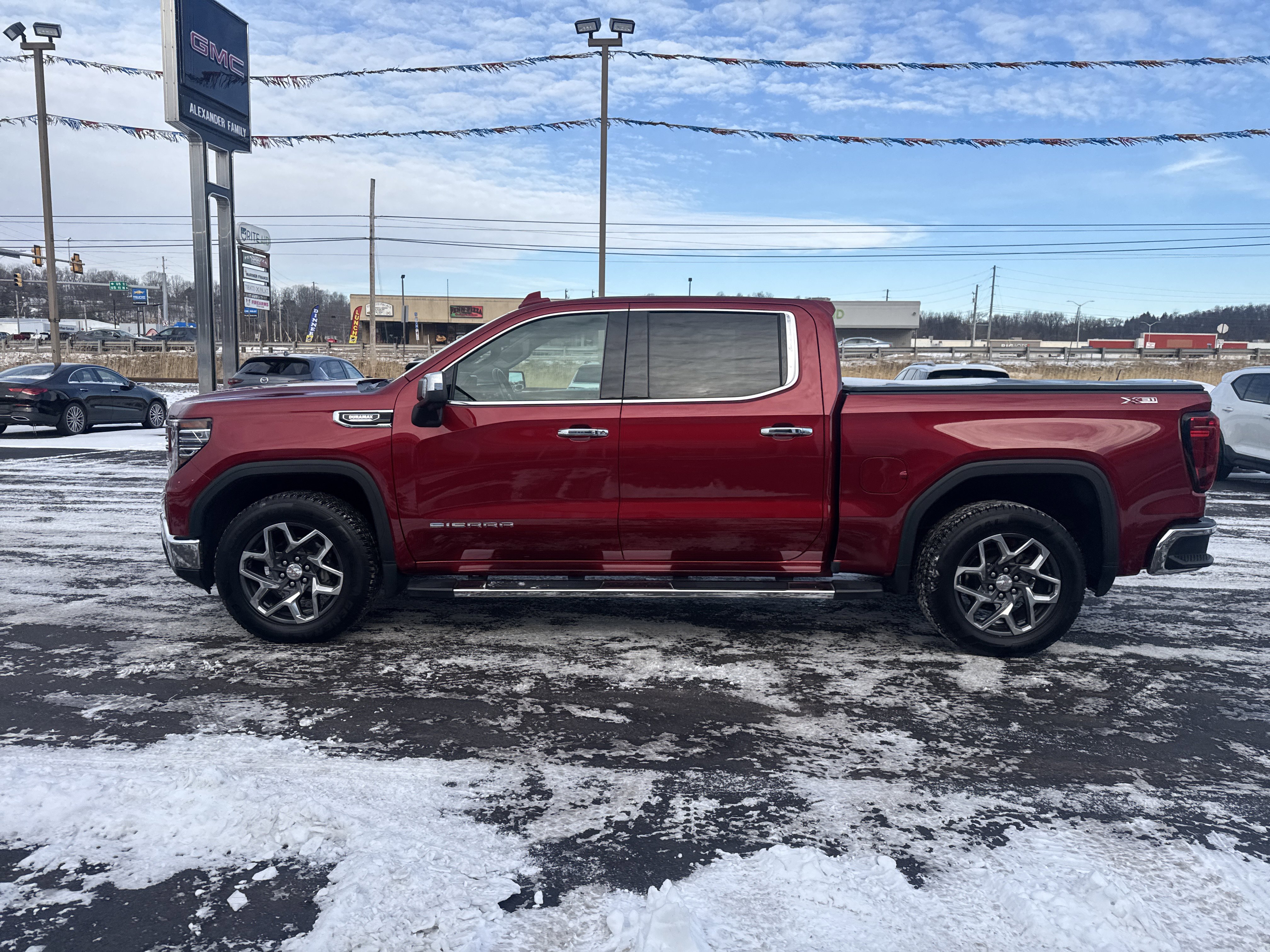 Used 2023 GMC Sierra 1500 SLT w/ SLT Premium Package image 7