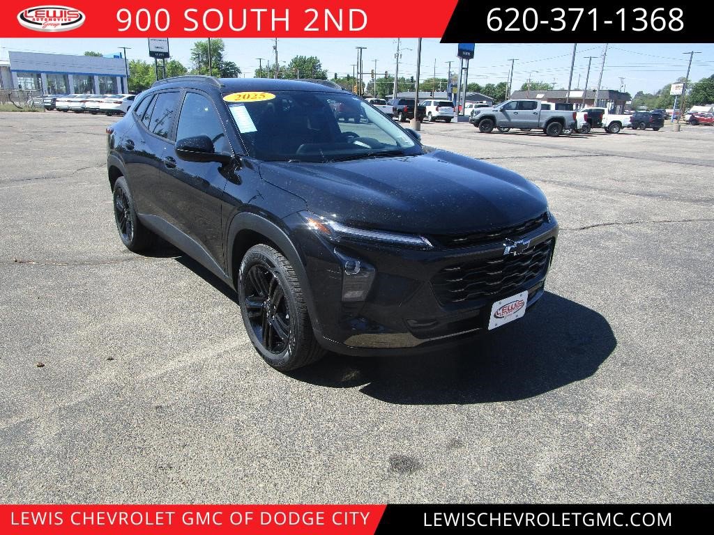 Certified 2025 Chevrolet Trax ACTIV w/ Driver Confidence Package