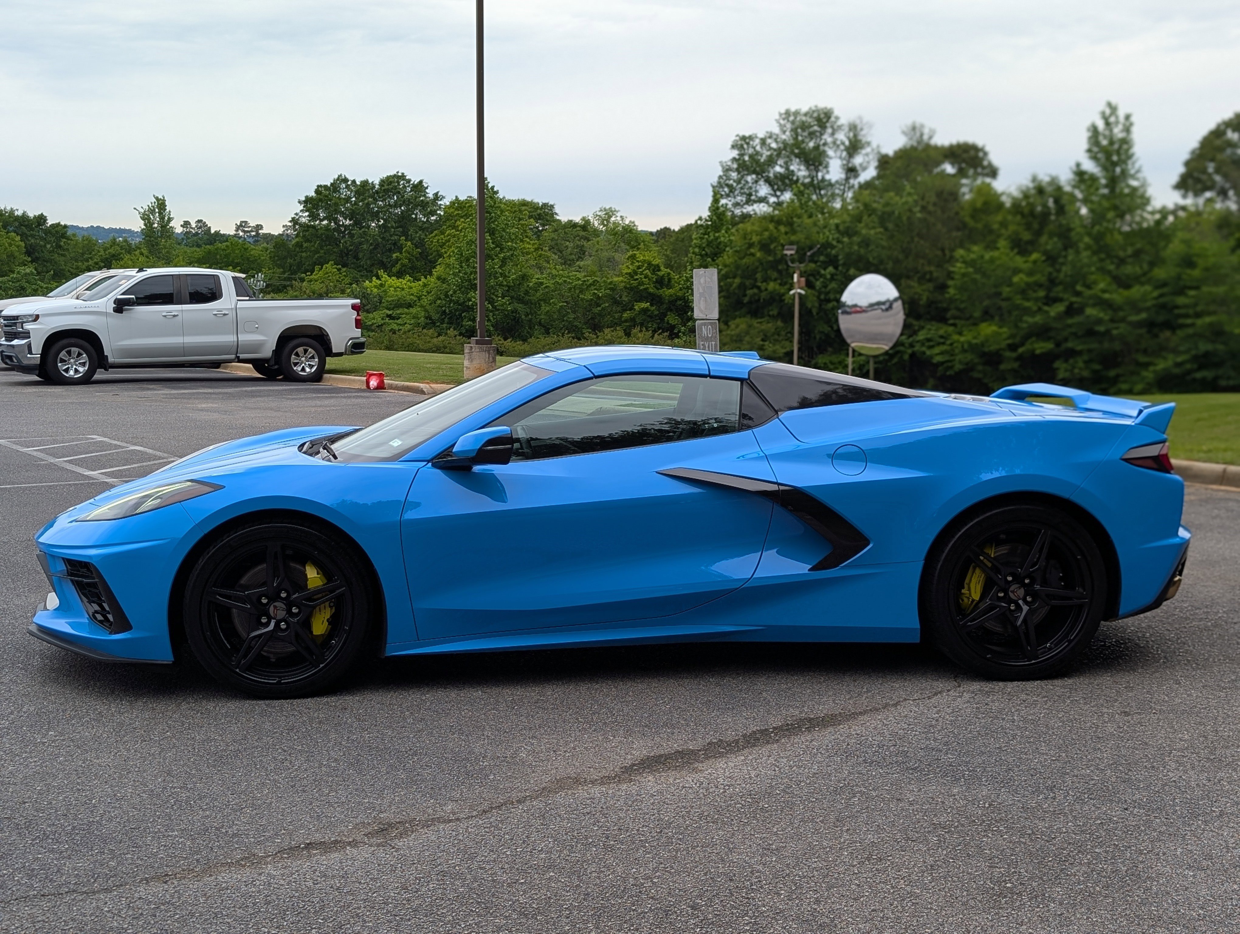 Used 2022 Chevrolet Corvette Stingray Preferred Conv w/ Z51 Performance Package RWD image 6