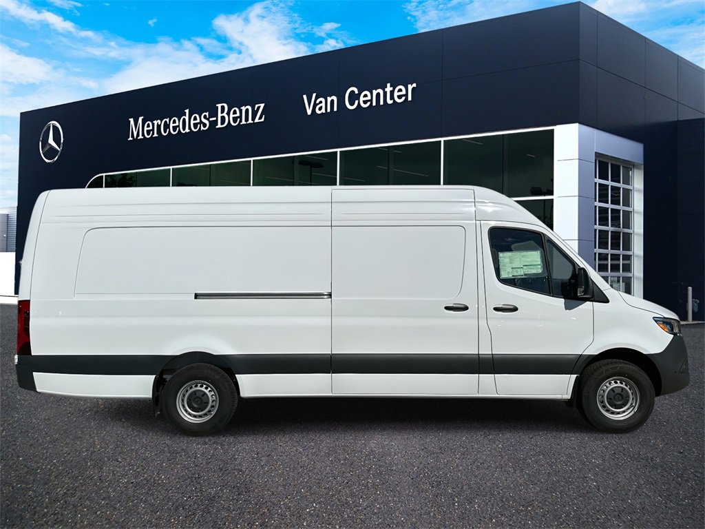 New 2025 Mercedes-Benz Sprinter 2500 image 2