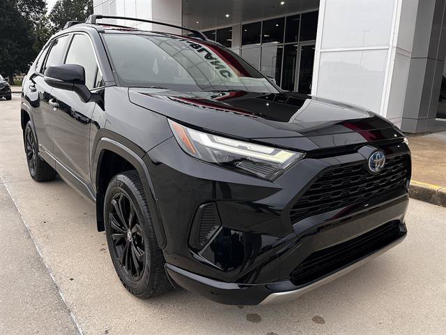 Used 2024 Toyota RAV4 SE AWD/4WD image 1