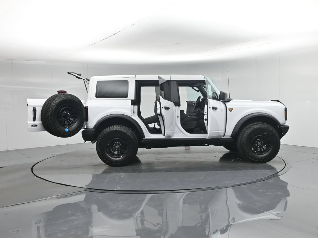 New 2026 Ford Bronco Badlands AWD/4WD image 4