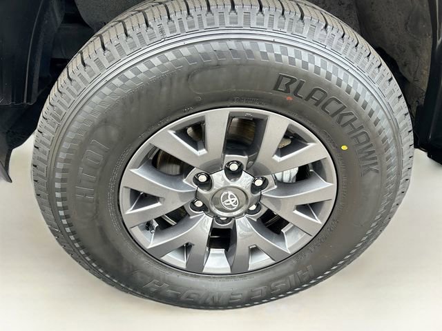 Used 2023 Toyota Tacoma SR5 image 31