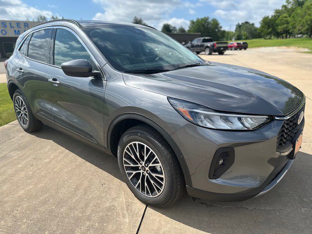 New 2024 Ford Escape SE FWD image 4