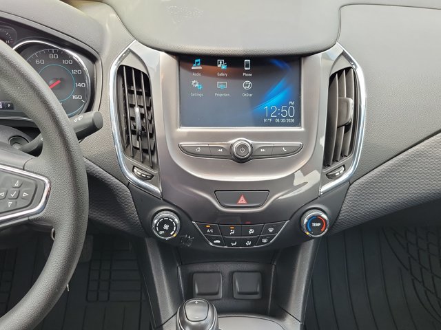 Used 2018 Chevrolet Cruze LT FWD image 27