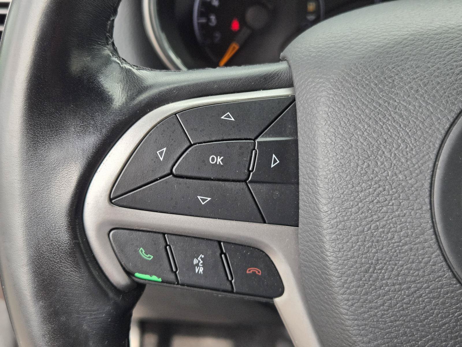 Used 2022 Jeep Grand Cherokee Laredo E RWD image 19