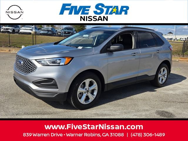 Used 2024 Ford Edge SE image 3