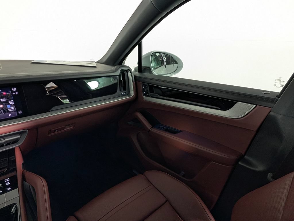 New 2026 Porsche Cayenne S AWD/4WD image 23