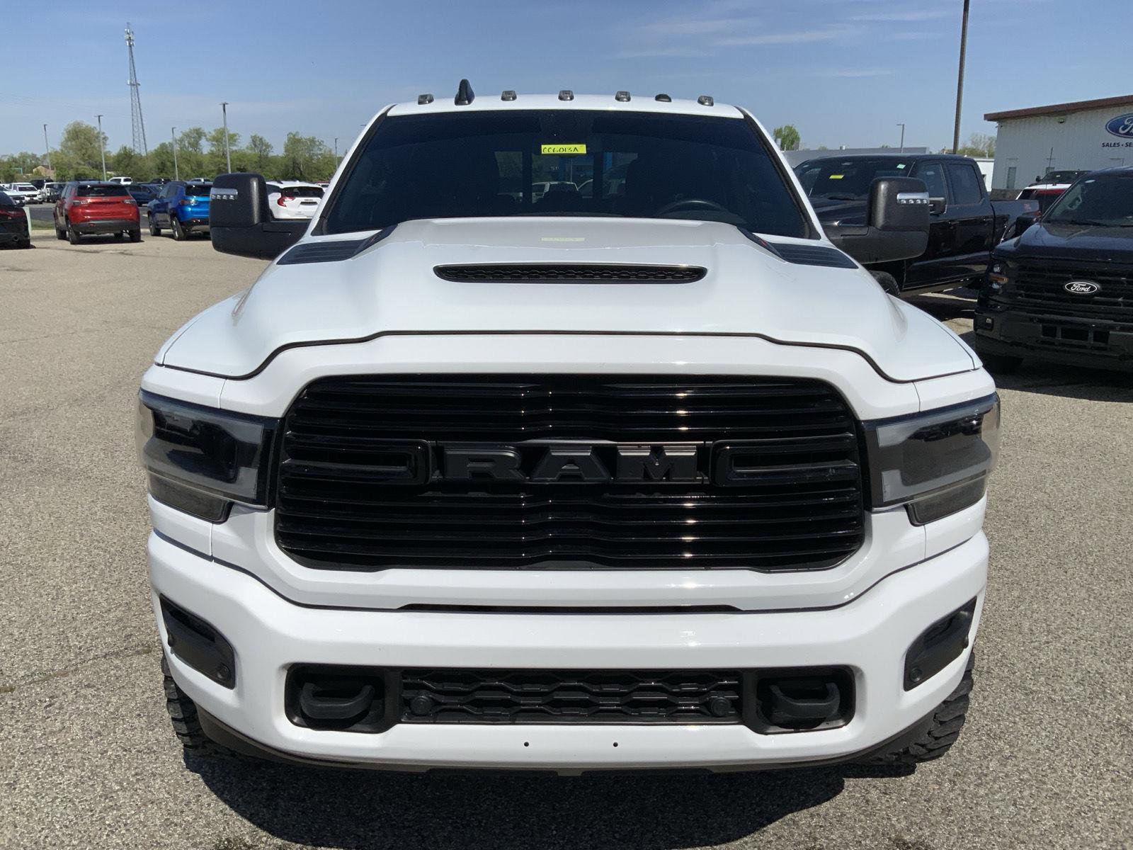 Used 2024 RAM 2500 Laramie w/ Night Edition AWD/4WD image 3