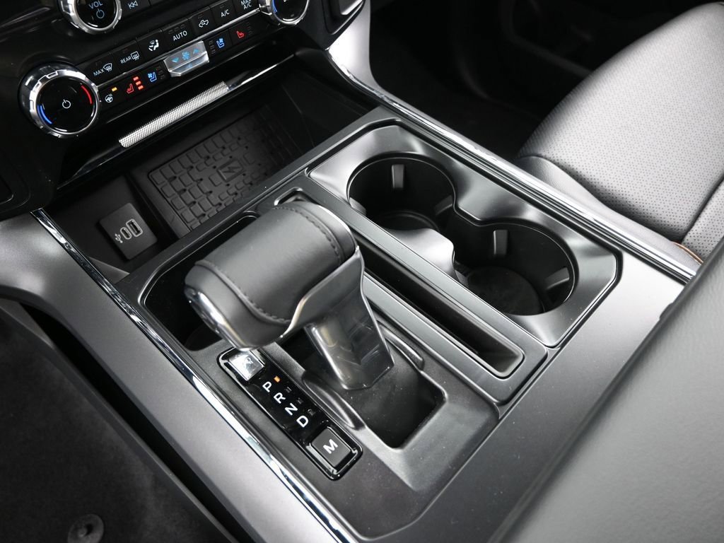 New 2025 Ford F150 Lariat w/ Equipment Group 502A High image 19