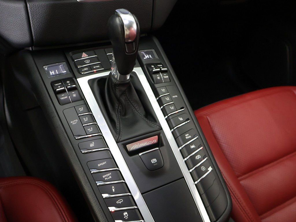 Used 2018 Porsche Macan GTS w/ Premium Package Plus image 55