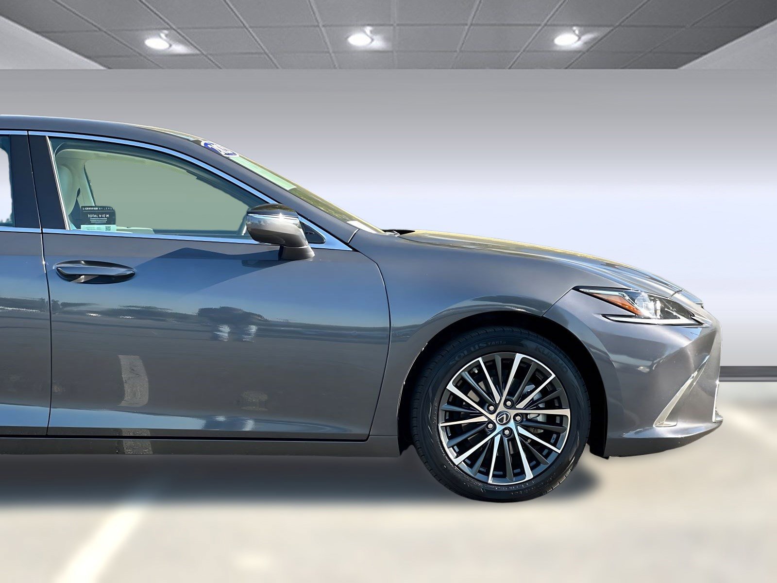 Certified 2025 Lexus ES 300h w/ Premium Package image 33