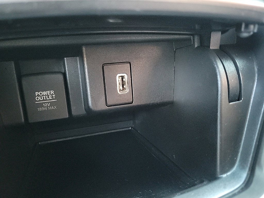 Used 2018 Honda Accord LX image 12
