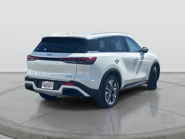 Certified 2023 INFINITI QX60 Luxe w/ Performance Audio Package image 4