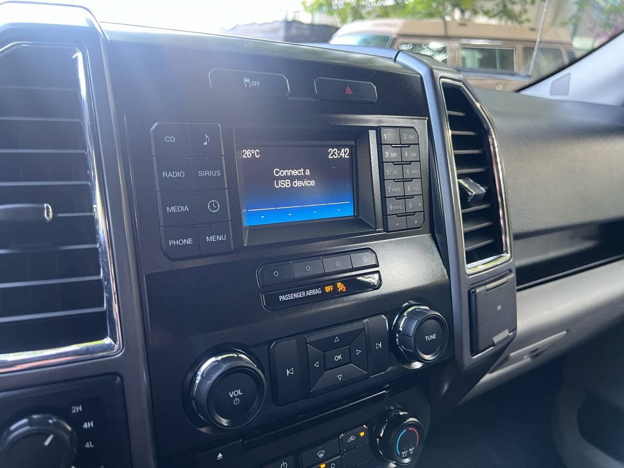 Used 2016 Ford F150 XLT w/ Equipment Group 301A Mid AWD/4WD image 23