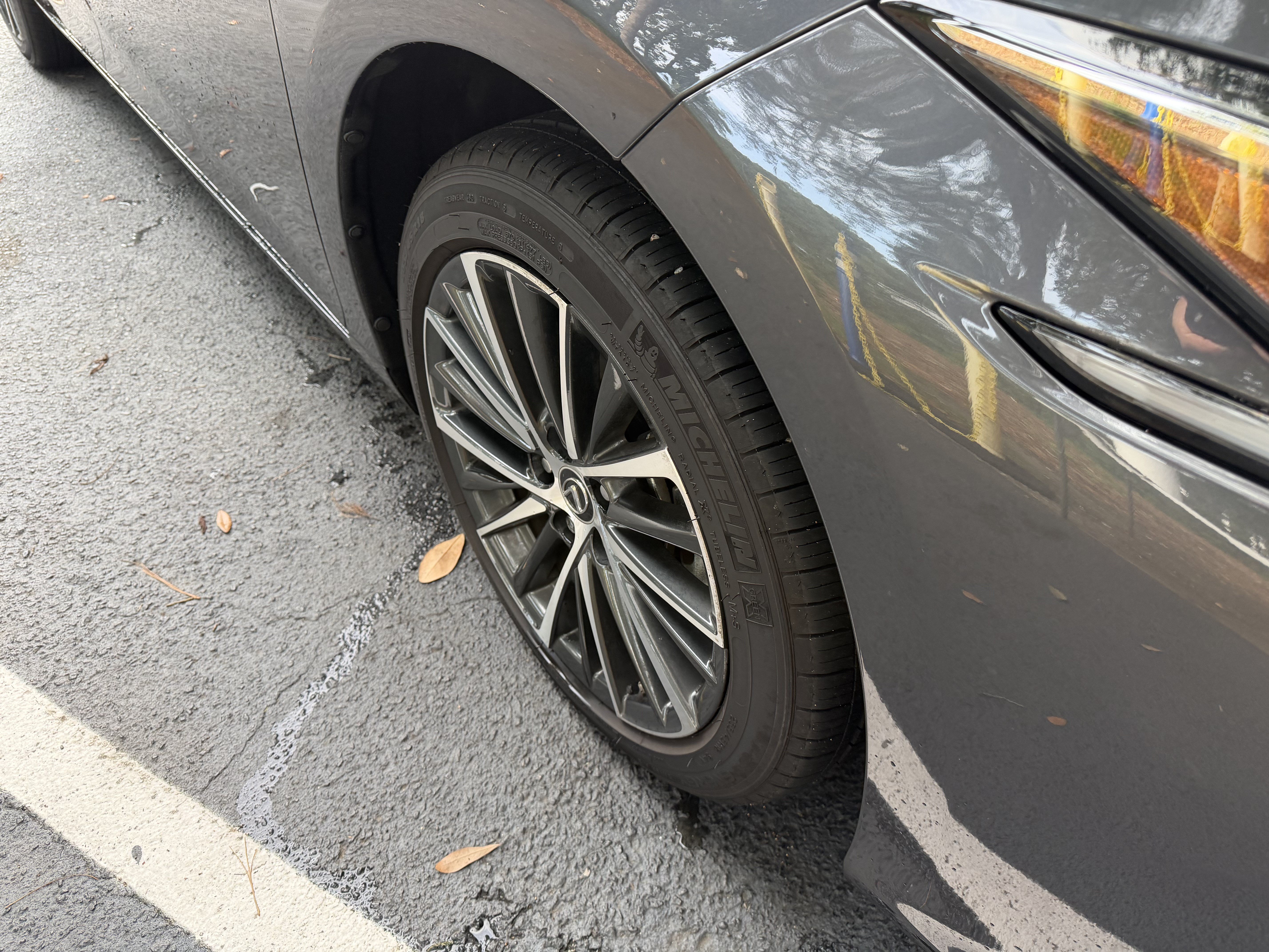 Certified 2025 Lexus ES 350 w/ Premium Package FWD image 10