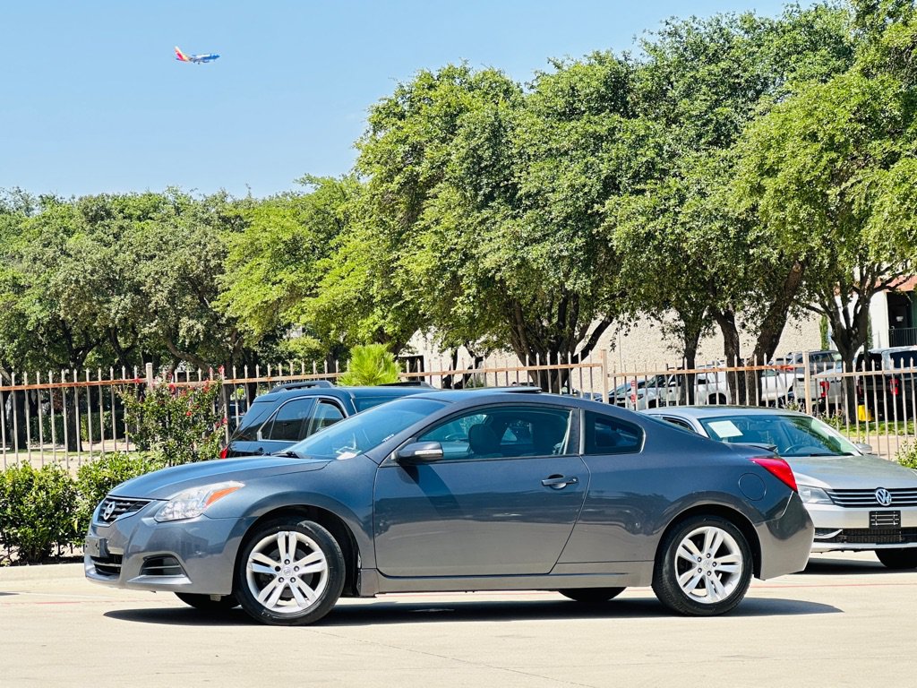 Used 2013 Nissan Altima 2.5 S w/ Premium Pkg FWD image 4