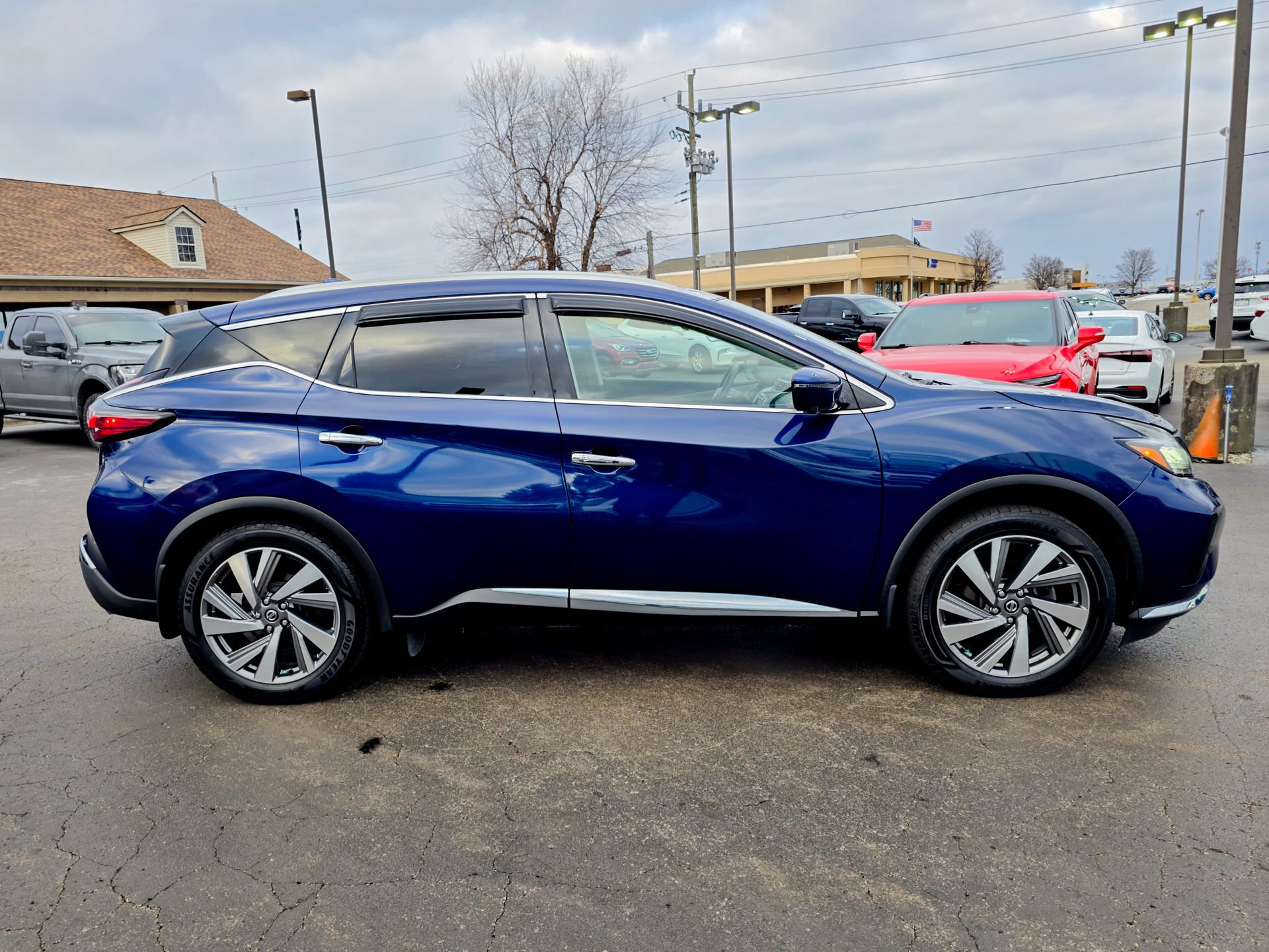 Used 2020 Nissan Murano SL w/ Moonroof Package image 8