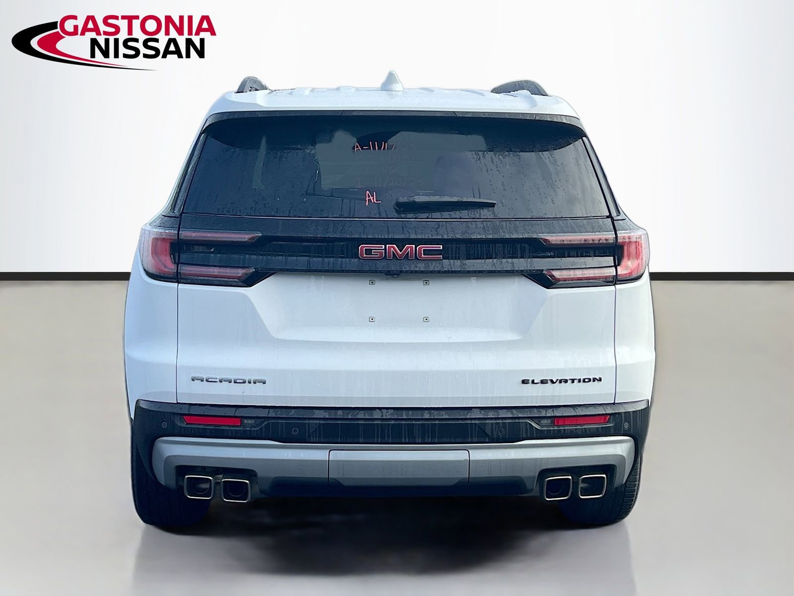 Used 2025 GMC Acadia Elevation image 7