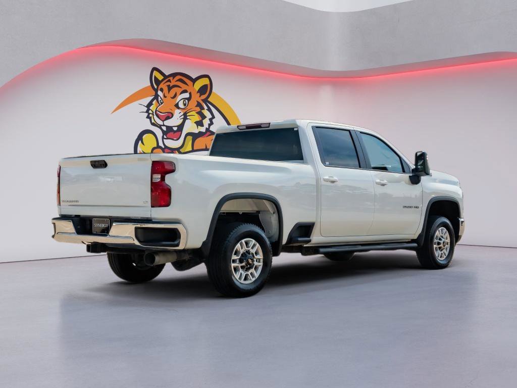 Used 2025 Chevrolet Silverado 2500 LT w/ Convenience Package AWD/4WD image 5