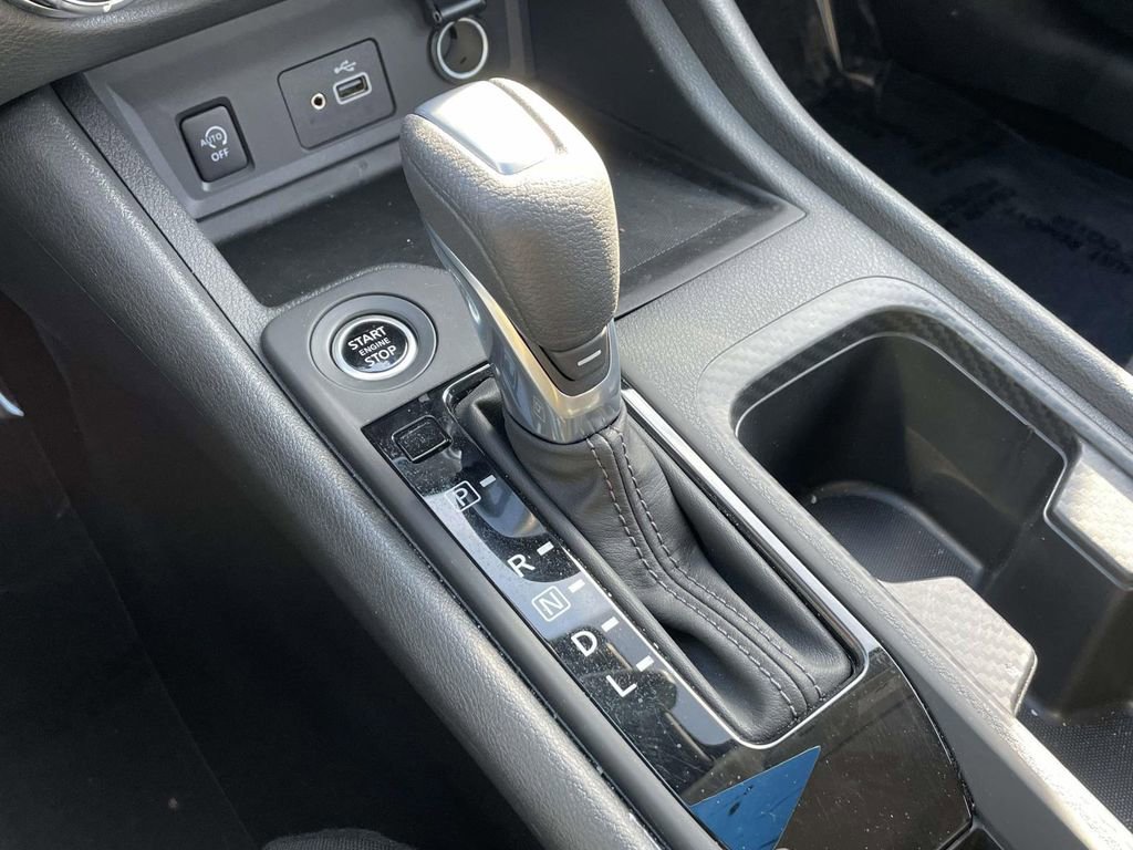 Used 2025 Nissan Sentra S image 30