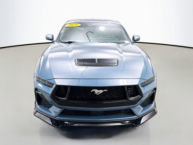 Used 2025 Ford Mustang GT Premium RWD image 2