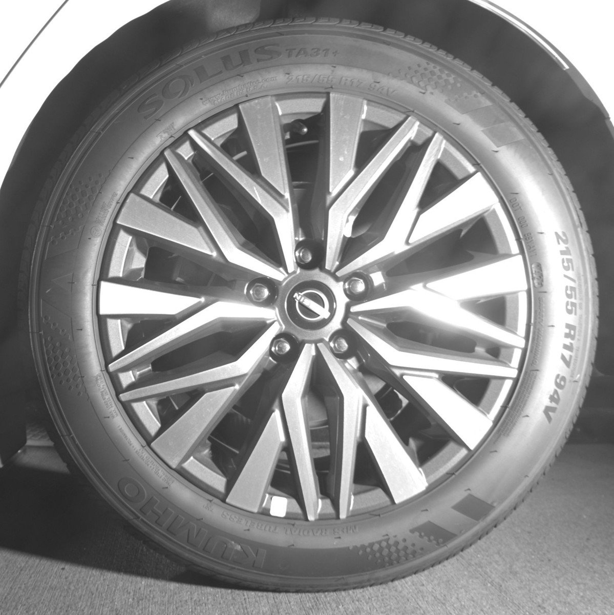 Used 2025 Nissan Altima 2.5 SV image 14